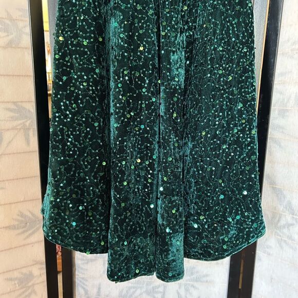 MORGAN & CO Green Velvet Sequined Off-the-Shoulder Fairy Dress 3 - Picture 10 of 15